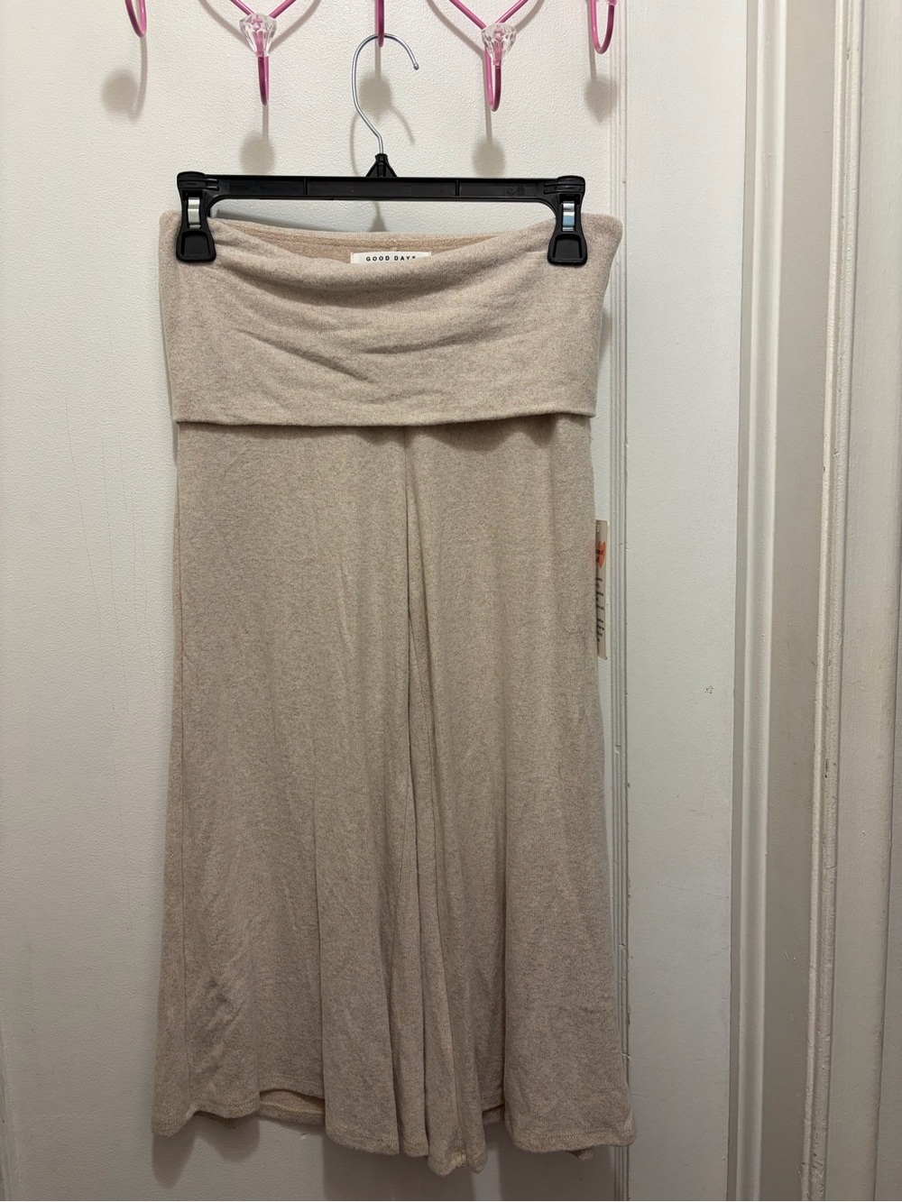 Good Days Project cream gaucho pants size xs